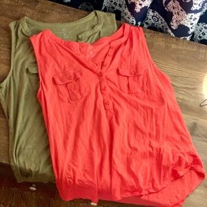 Set of 2 New York and Company sleeveless tops
